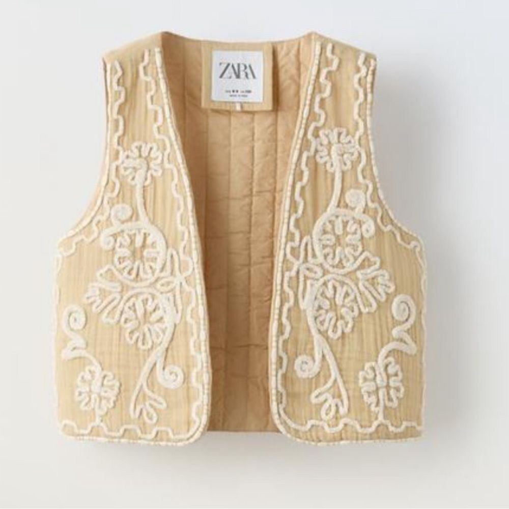 Zara Light Beige Embroidered Girls Cotton Blend
Vest(Size 13-14)